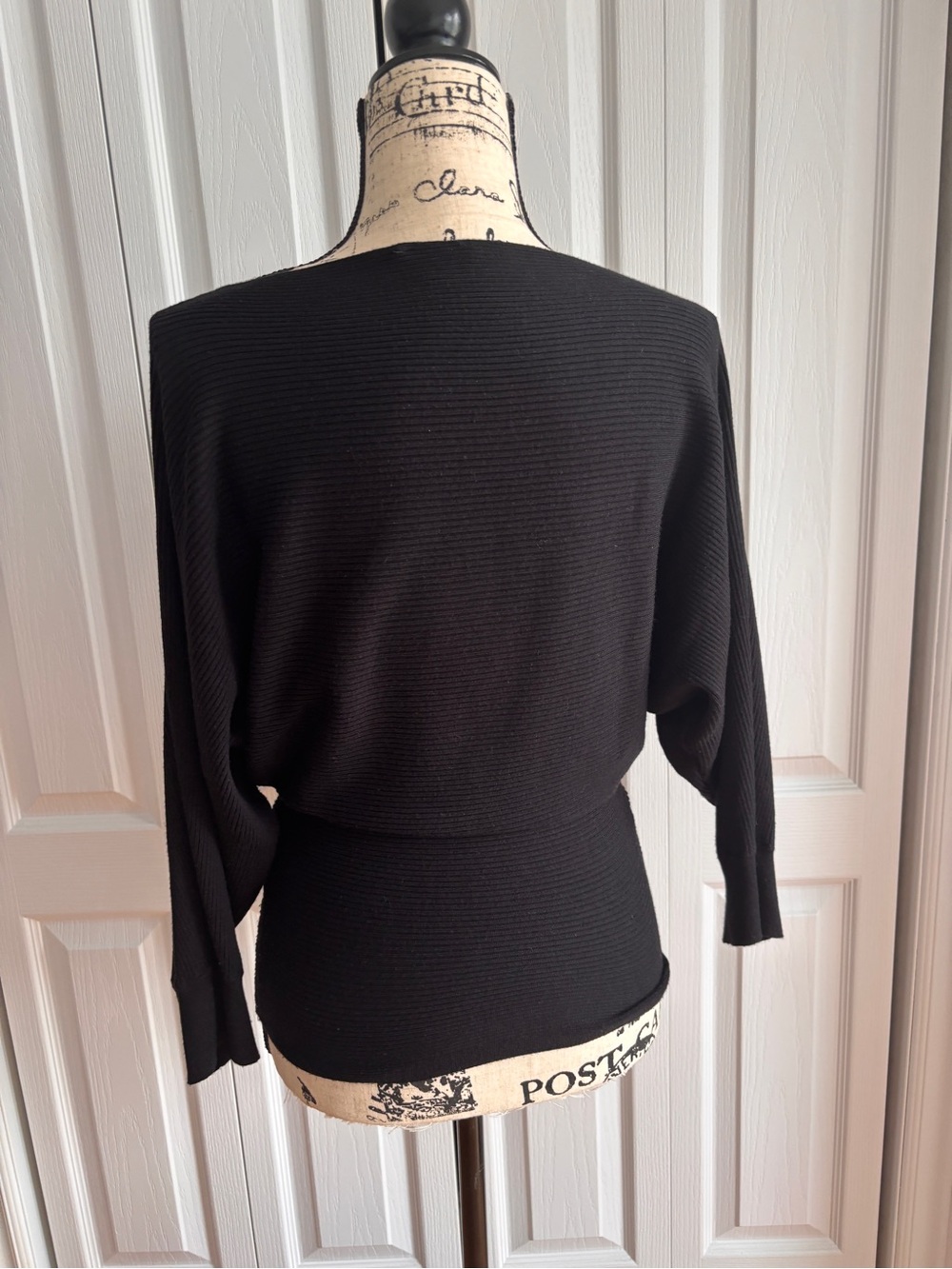 Dynamite On/Off Shoulder Ribbed Knit - Picture 5 of 6